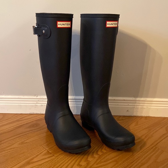 Hunter Shoes - Navy Blue - Hunter Boots BNWOT